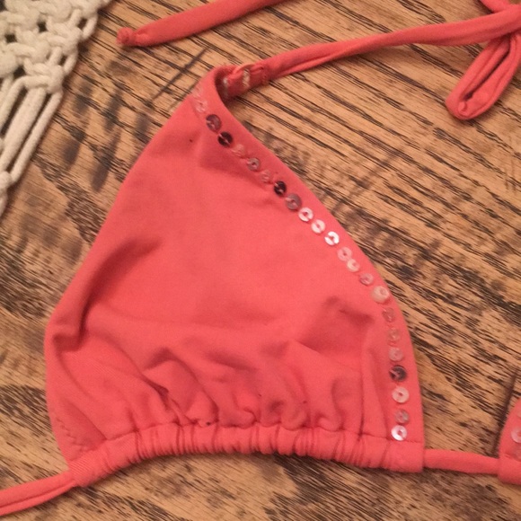 Itty bitty Italian bikini - Picture 2 of 5